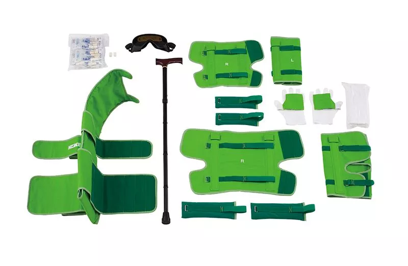 Conjunto de Simulação do Envelhecimento LM60 da Erler-Zimmer para treinamento em geriatria e gerontologia.